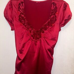 Beautiful Red tie back short sleeved women’s top